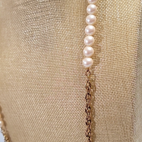 Monet Faux Pearl Gold-Tone Chain Long Vintage Necklace - Picture 2 of 6